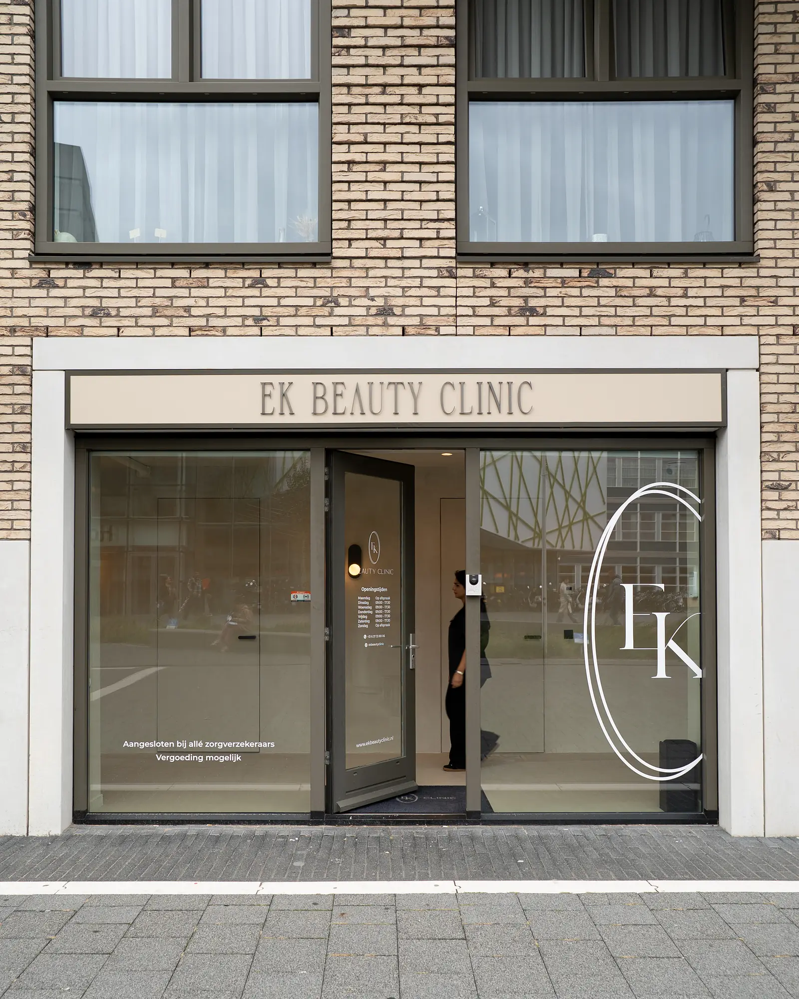 Entree van de kliniek